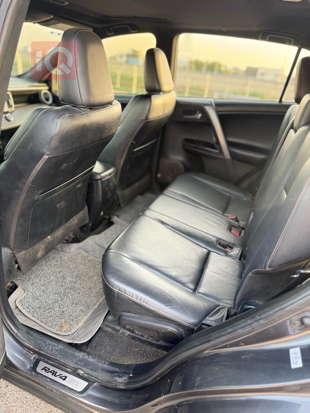 تۆیۆتا ڕاڤ 4